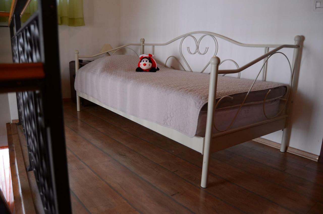 Apartment Duerose Buje Bagian luar foto